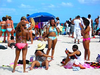 Cute Sexy Superfine Black Girls 
Enjoy the Beach Scene #2 - © 2012 Jimmy Rocker Photography