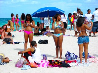 Cute Sexy Superfine Black Girls 
Enjoy the Beach Scene - © 2012 Jimmy Rocker Photography