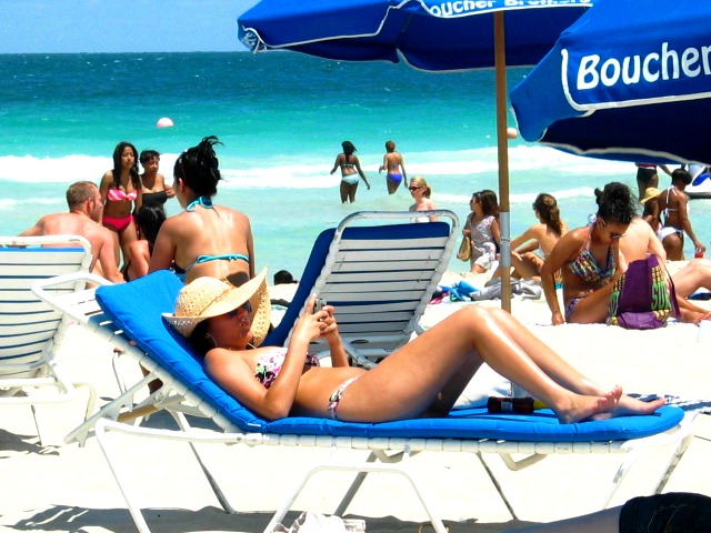 Beach Girl Tanning Smooth Beautiful Legs - Copyright © 2012 JiMmY RocKeR PhoToGRaPhY