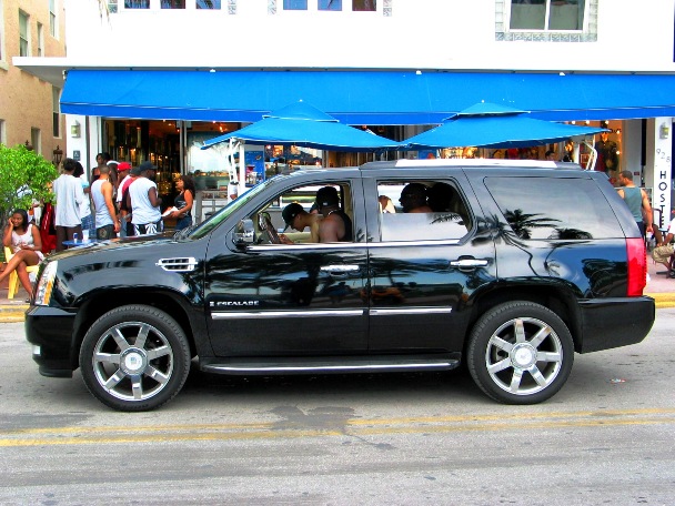 Miami Southbeach Cadillac Escalade - © 2oo9 JiMmY RocKeR PhoToGRaPhY