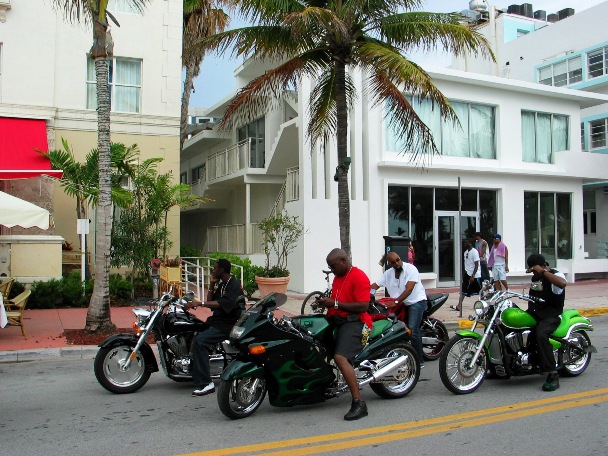 South Beach Biker Boyz - © 2oo9 JiMmY RocKeR PhoToGRaPhY