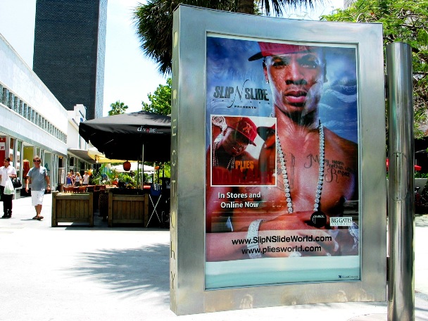 Slip-N-Slide at Lincoln Road - © 2oo9 JiMmY RocKeR PhoToGRaPhY