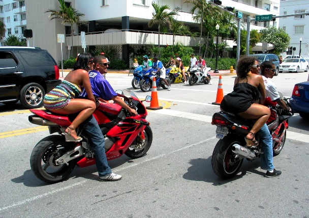 Big Booty Riders - © 2009 JiMmY RocKeR PhoToGRaPhY